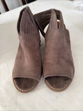 Sonoma Brown Suede Open-Toe Mules